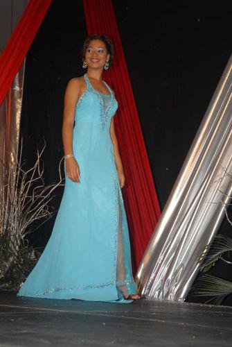 Download photo79 (335Wx500H)
